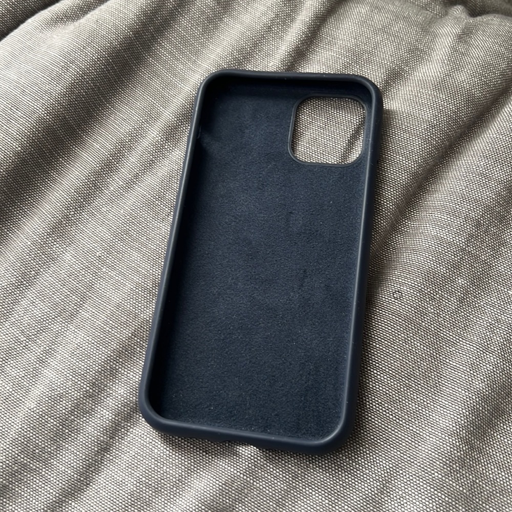 iPhone 11 Pro Navy silicone Miracase